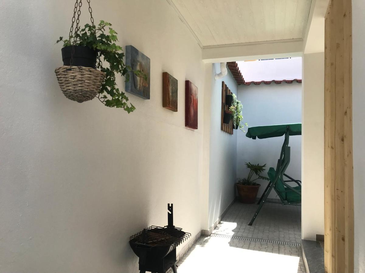 فيلا Casa Dos Capinha كالداس دا راينها المظهر الخارجي الصورة