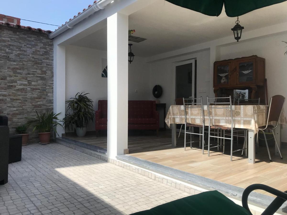 فيلا Casa Dos Capinha كالداس دا راينها المظهر الخارجي الصورة